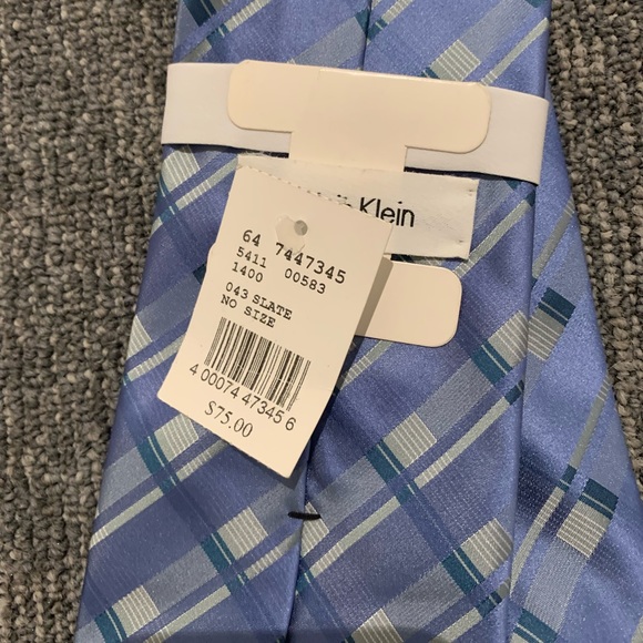 Men’s Blue Patterned Calvin Klein Tie (XL - Extra Long) - Picture 3 of 3